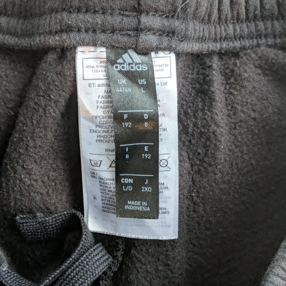 Adidas sweatpants - Picture 4 of 4